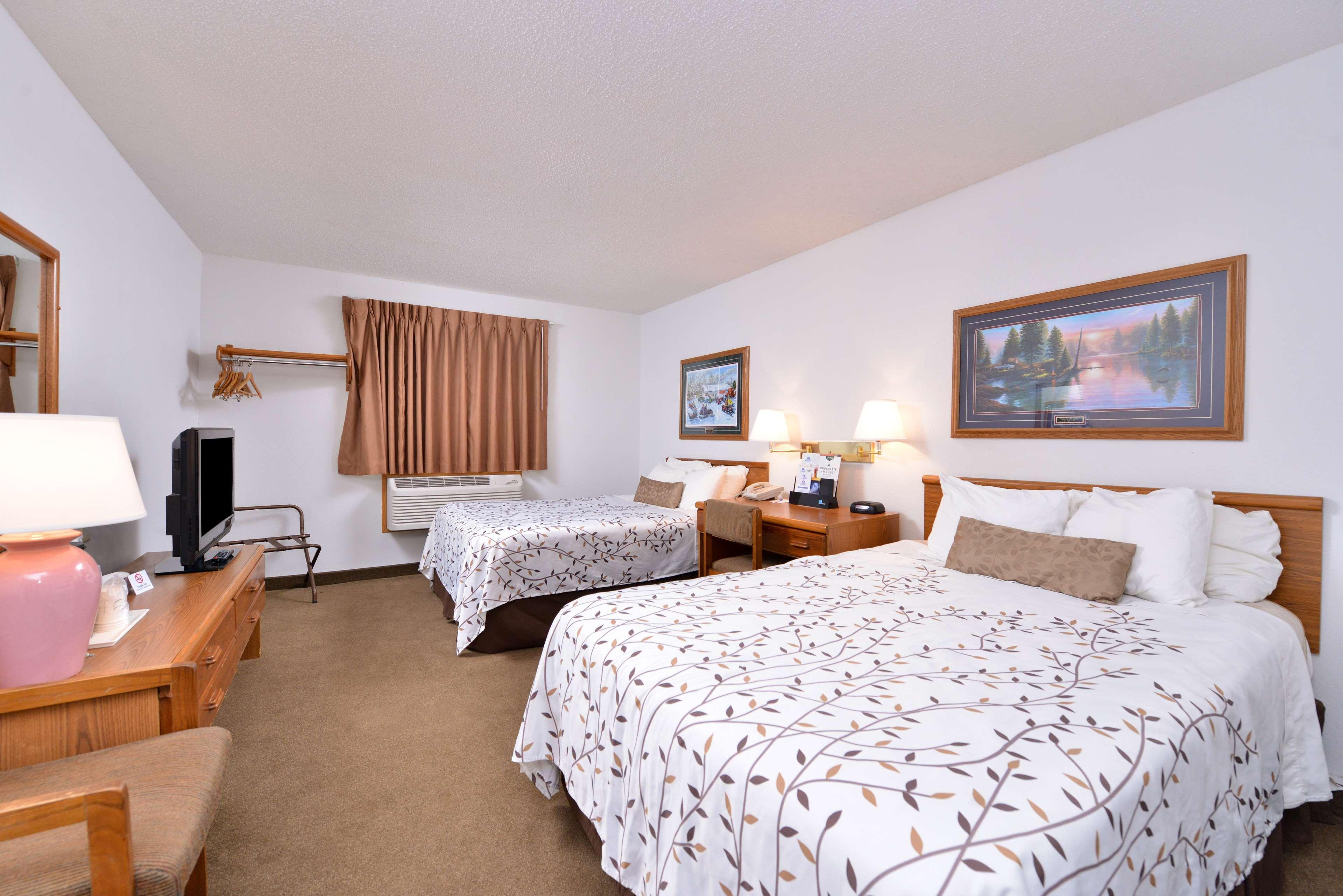 America'S Best Value Inn & Suites International Falls Exterior photo